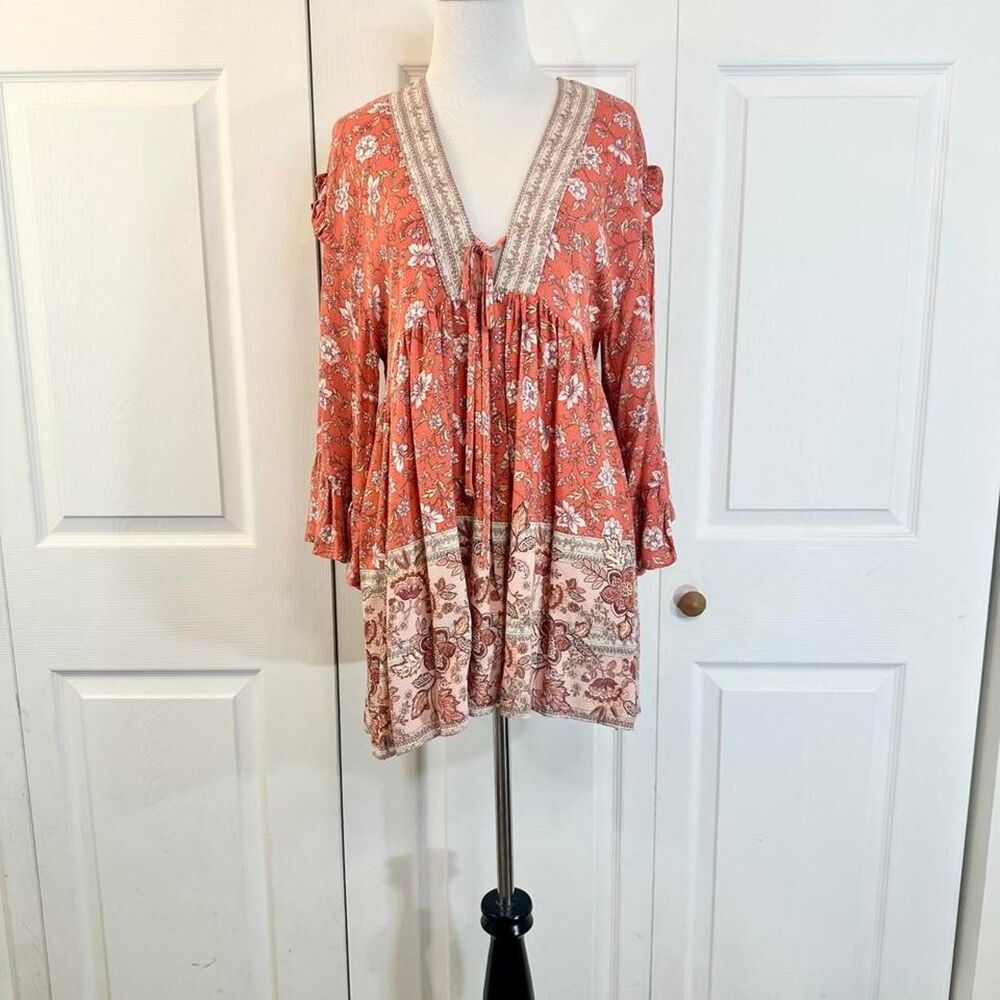 Easel Women's Orange and Pink Blouse